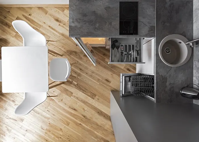 Napoleon Hill Apartment *